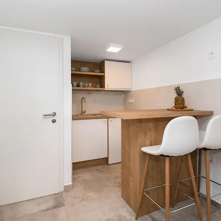 Apartmani Monika Zaboric Exterior photo