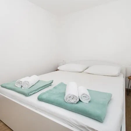 Apartmani Monika Zaboric Exterior photo