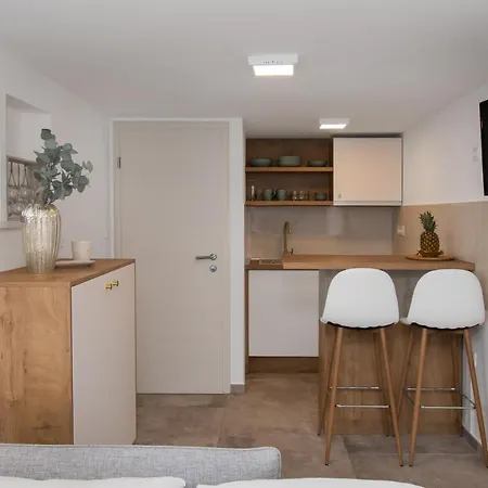 Apartmani Monika Zaboric Exterior photo