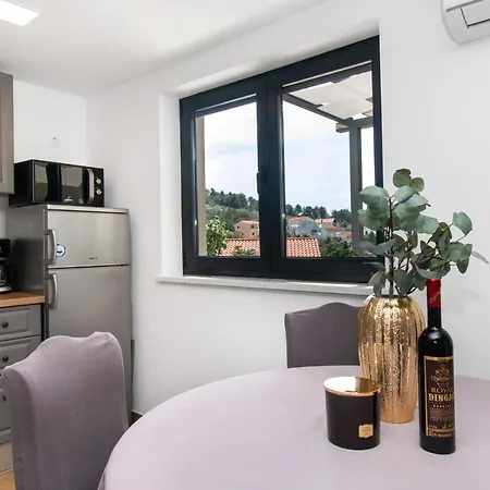 Apartmani Monika Zaboric Exterior photo