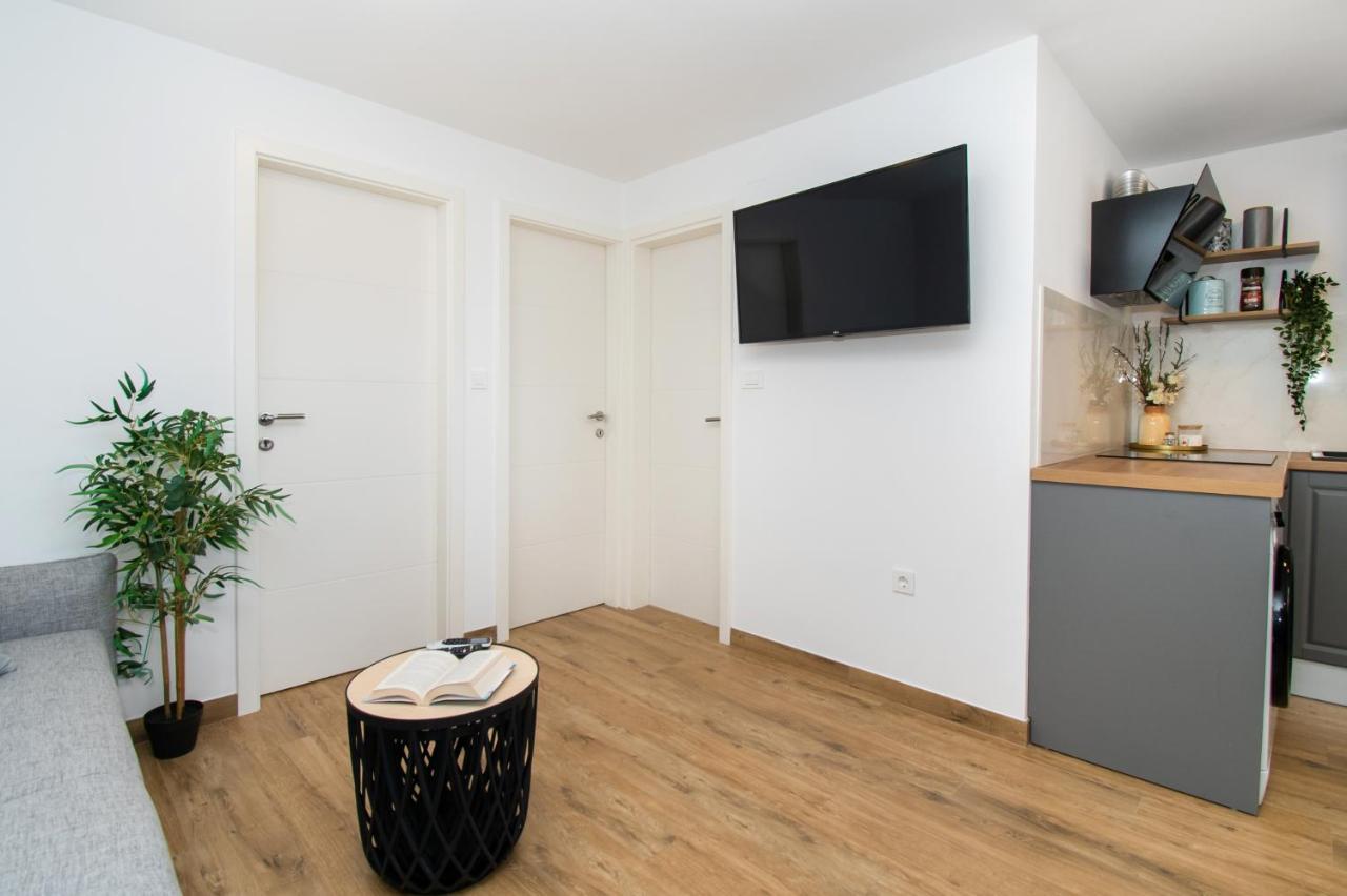 Apartment Monika Zaboric